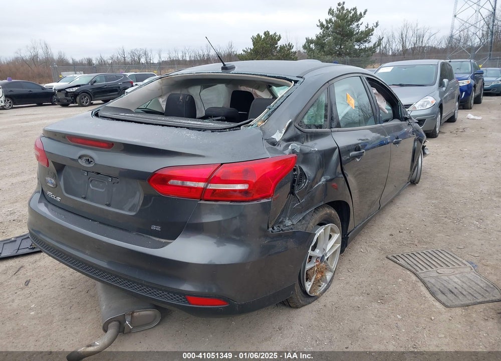 2018 FORD FOCUS SE VIN: 1FADP3F29JL257428