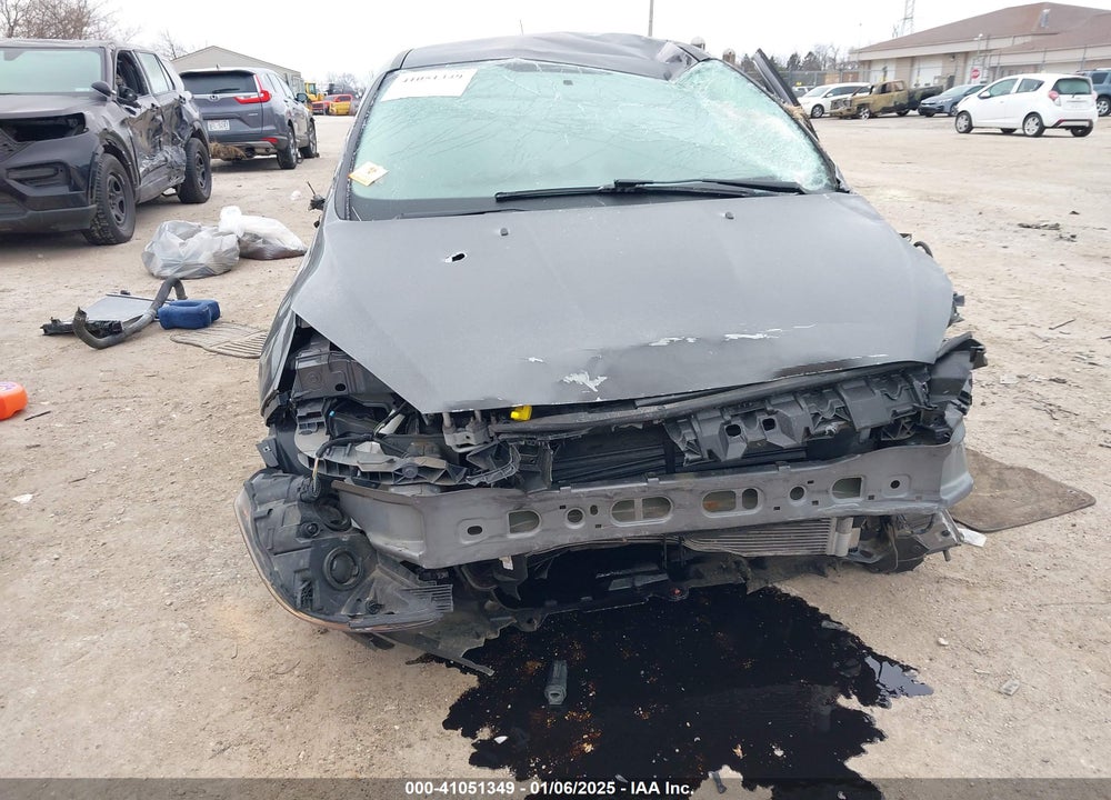 2018 FORD FOCUS SE VIN: 1FADP3F29JL257428