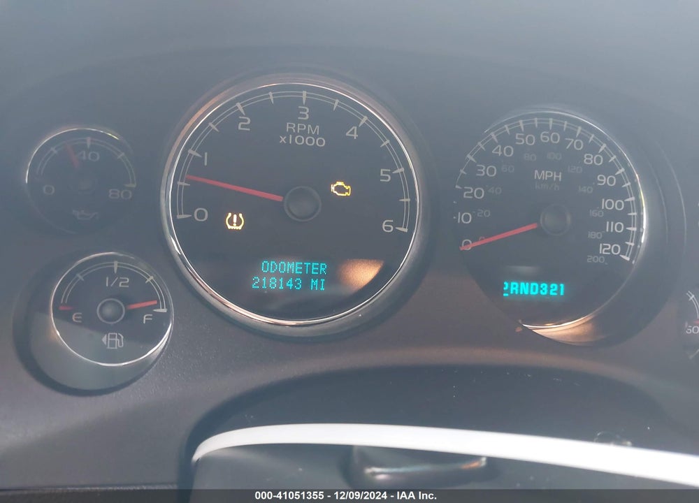 2007 CHEVROLET TAHOE LT VIN: 1GNFC13J57J313648