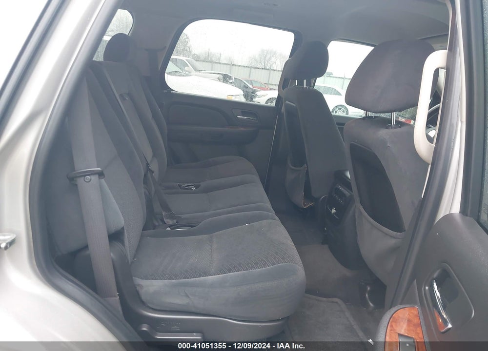2007 CHEVROLET TAHOE LT VIN: 1GNFC13J57J313648