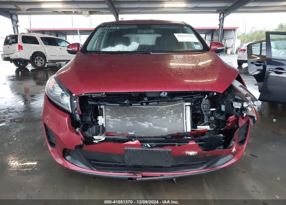 2019 KIA SORENTO 2.4L LX VIN: 5XYPG4A38KG523757