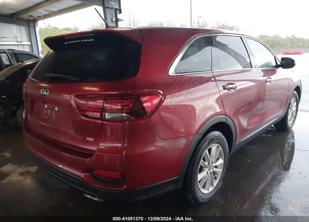 2019 KIA SORENTO 2.4L LX VIN: 5XYPG4A38KG523757