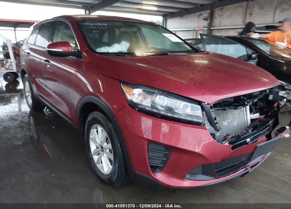 2019 KIA SORENTO 2.4L LX VIN: 5XYPG4A38KG523757