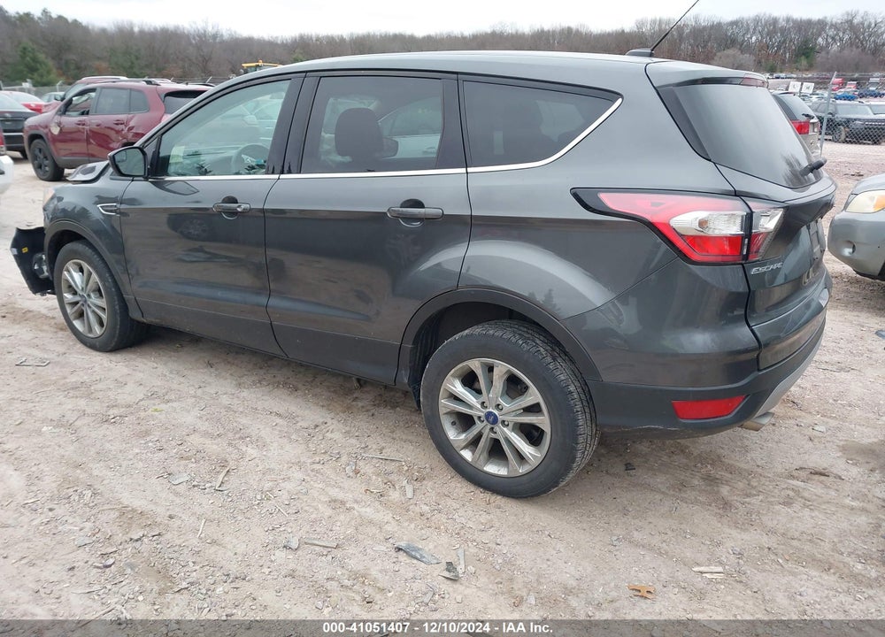 2017 FORD ESCAPE SE VIN: 1FMCU9GD8HUE75894