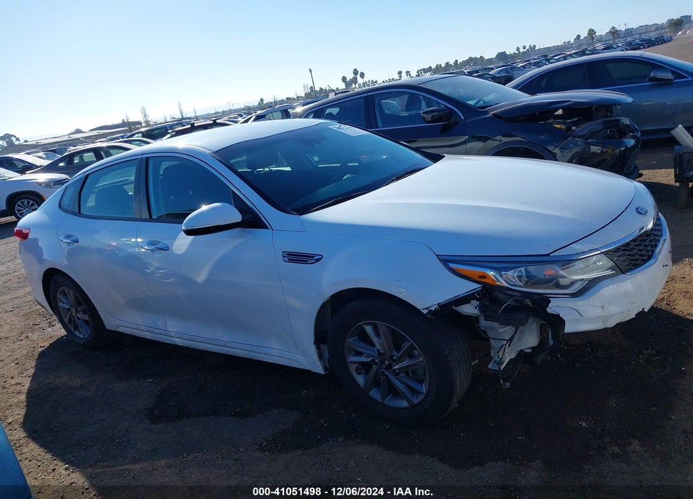 2020 KIA OPTIMA LX VIN: 5XXGT4L35LG429351