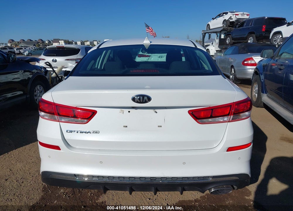 2020 KIA OPTIMA LX VIN: 5XXGT4L35LG429351