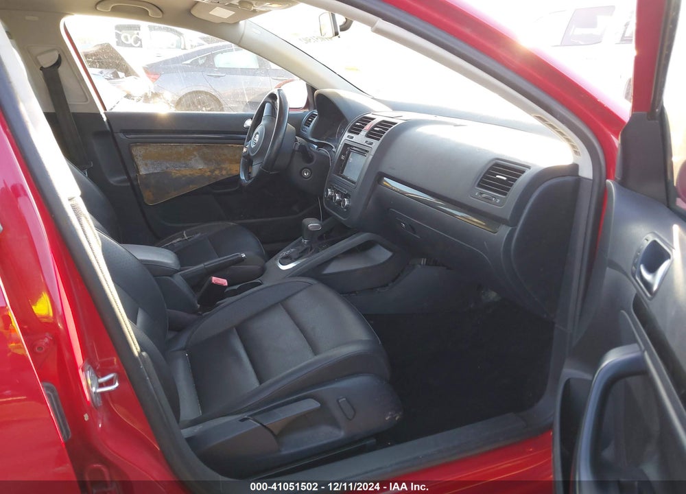 2010 VOLKSWAGEN JETTA WOLFSBURG EDITION VIN: 3VWRA7AJ8AM027253