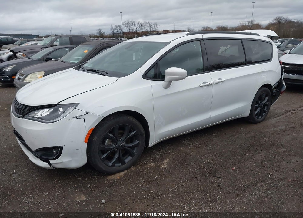 2020 CHRYSLER PACIFICA TOURING L PLUS VIN: 2C4RC1EG7LR286935