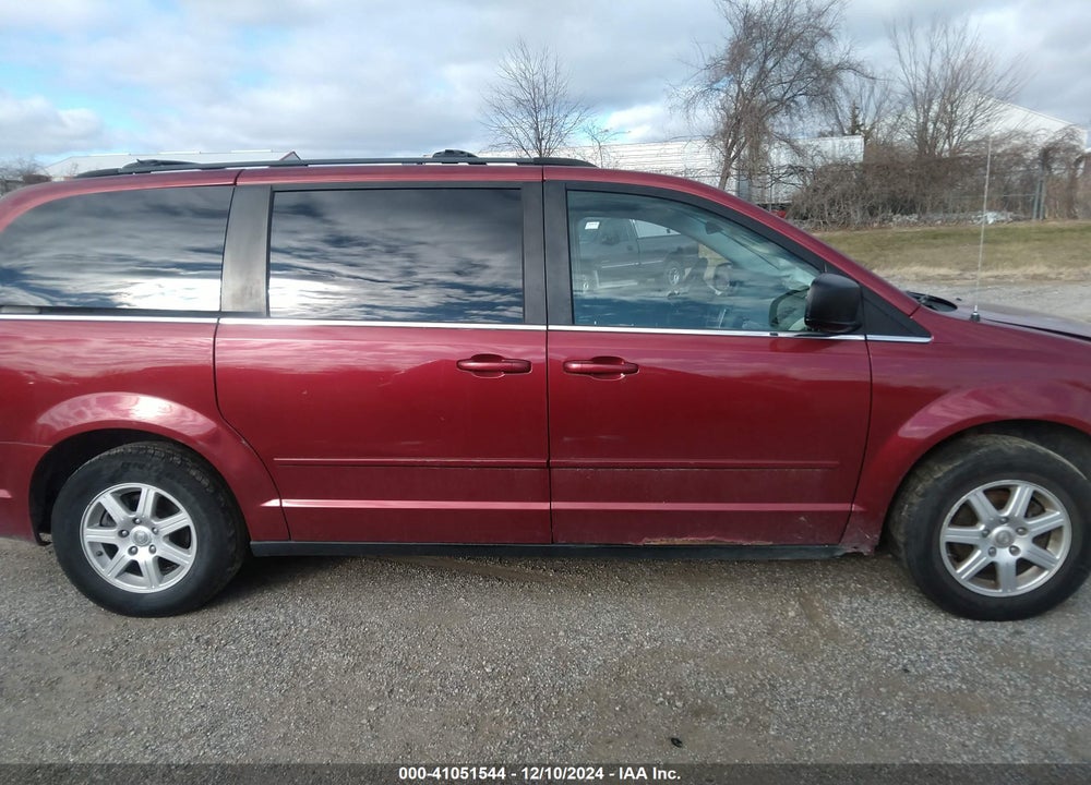 2010 CHRYSLER TOWN & COUNTRY NEW LX VIN: 2A4RR2D18AR375258