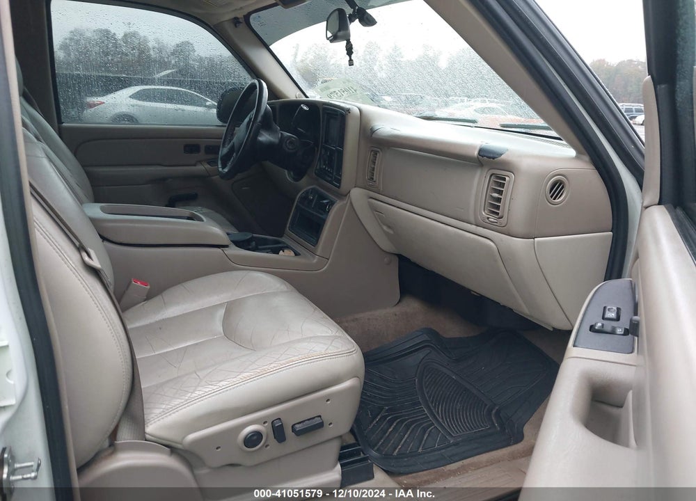 2004 CHEVROLET TAHOE LT VIN: 1GNEC13Z34J239224