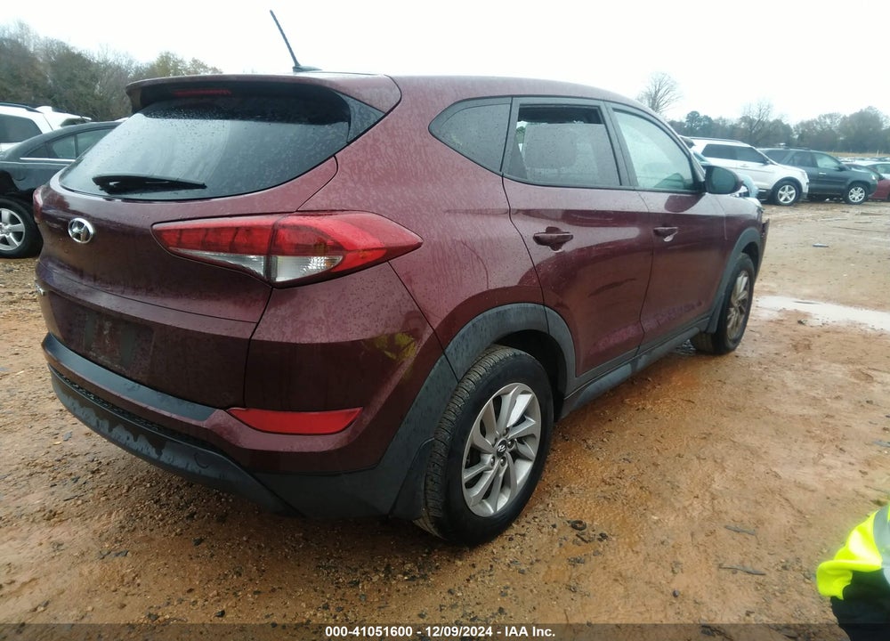2016 HYUNDAI TUCSON VIN: KM8J23A42GU120897