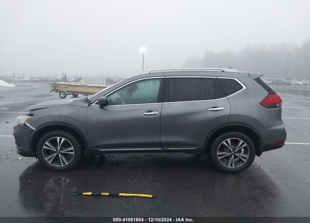2017 NISSAN ROGUE SL VIN: 5N1AT2MV1HC858502