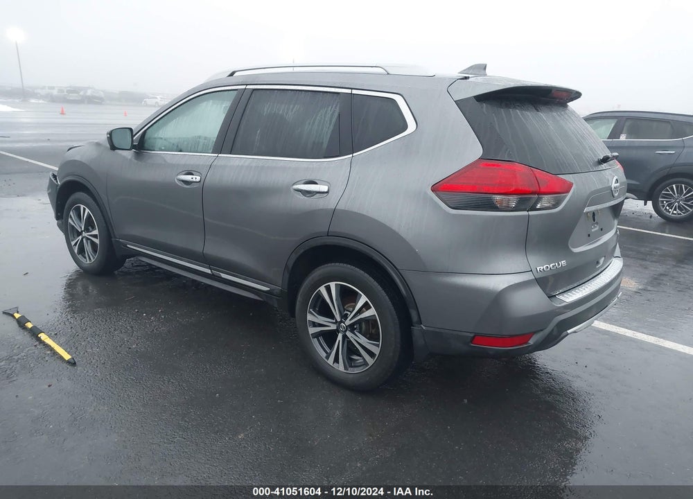 2017 NISSAN ROGUE SL VIN: 5N1AT2MV1HC858502