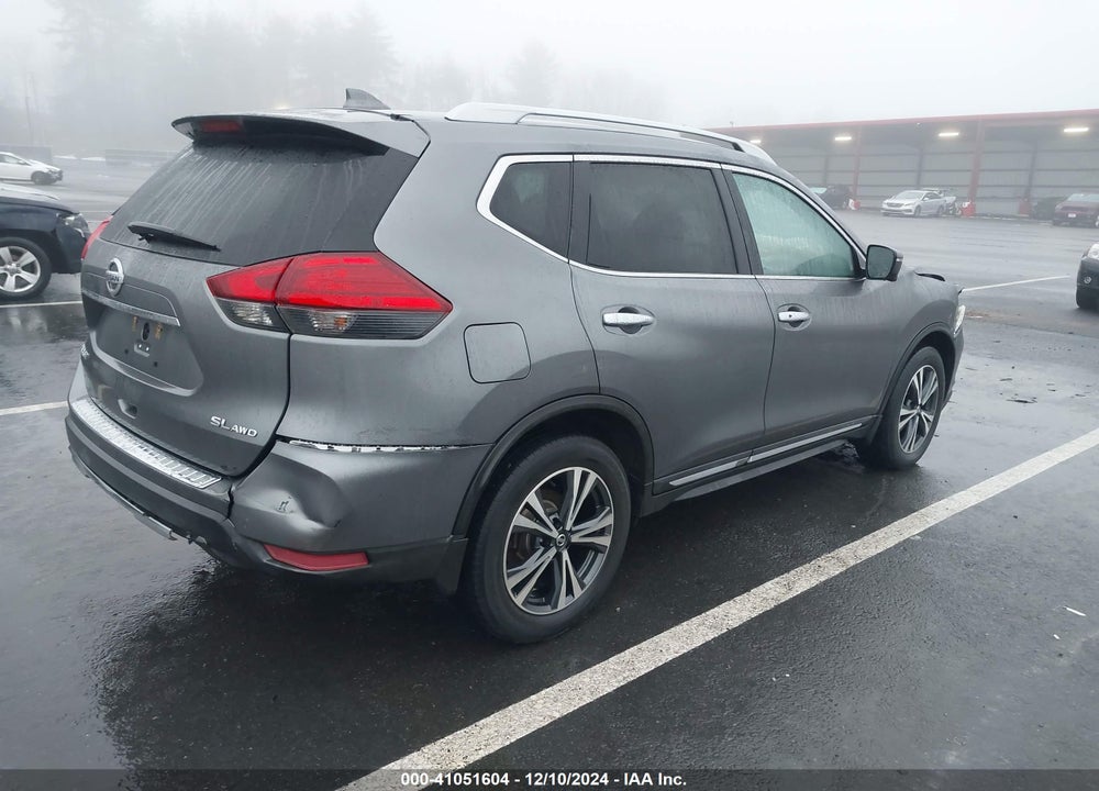 2017 NISSAN ROGUE SL VIN: 5N1AT2MV1HC858502