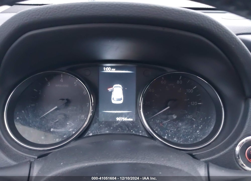 2017 NISSAN ROGUE SL VIN: 5N1AT2MV1HC858502