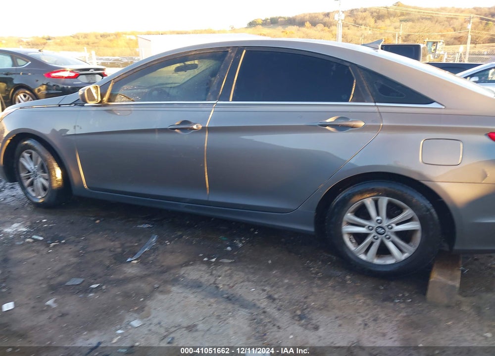2011 HYUNDAI SONATA GLS VIN: 5NPEB4AC0BH082818