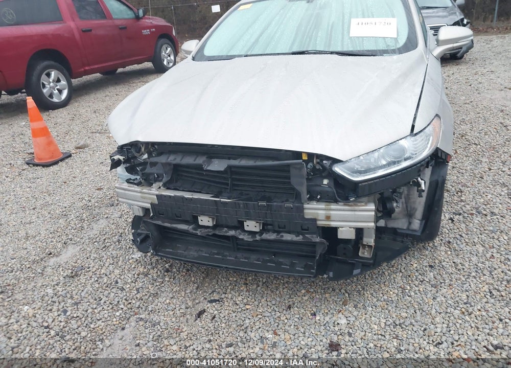 2015 FORD FUSION SE VIN: 3FA6P0H72FR277142