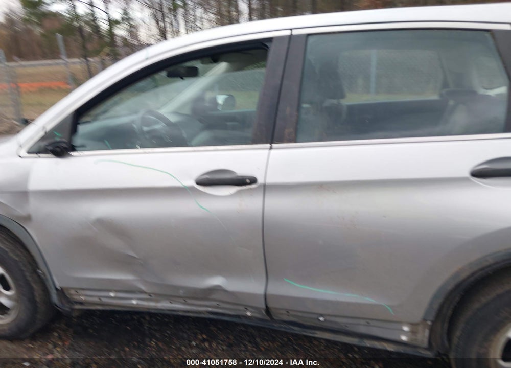 2013 HONDA CR-V LX VIN: 2HKRM3H38DH520855