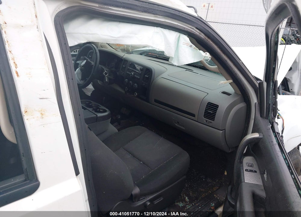 2013 CHEVROLET SILVERADO 1500 LS VIN: 3GCPKREA6DG225023