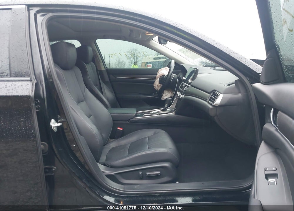 2018 HONDA ACCORD TOURING VIN: 1HGCV1F93JA026275