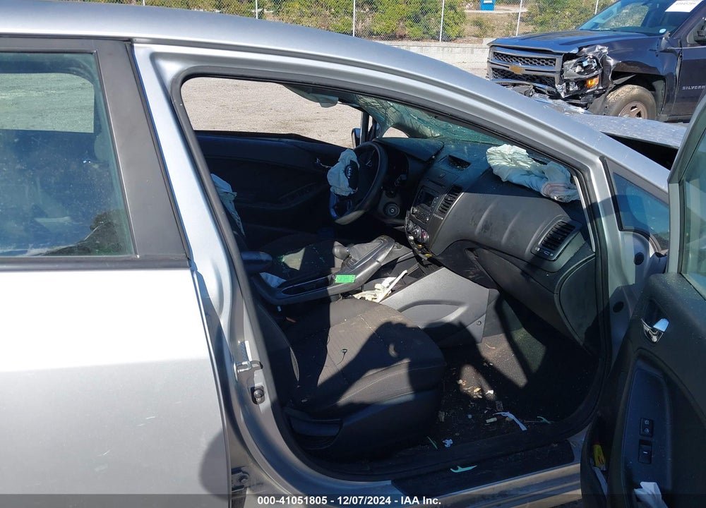2015 KIA FORTE VIN: KNAFX4A69F5313539