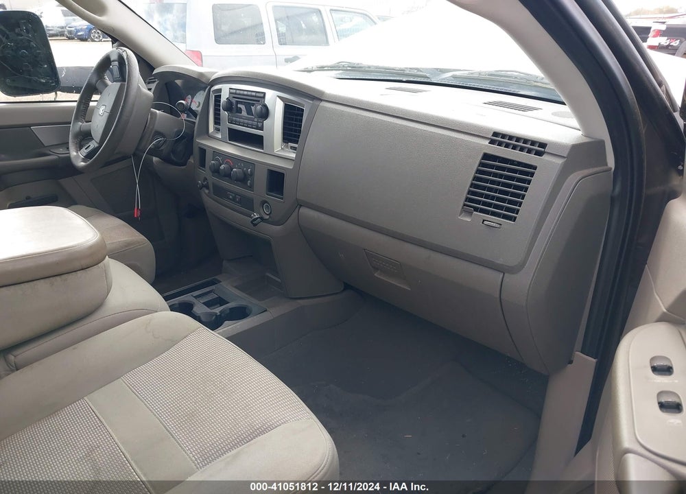 2008 DODGE RAM 1500 SXT/SLT VIN: 3D7KR19D58G101400