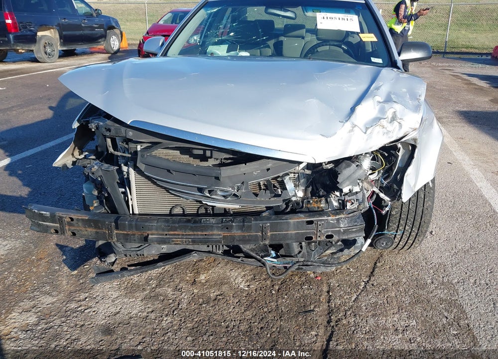 2010 HYUNDAI SONATA VIN: 5NPET4AC3AH649468