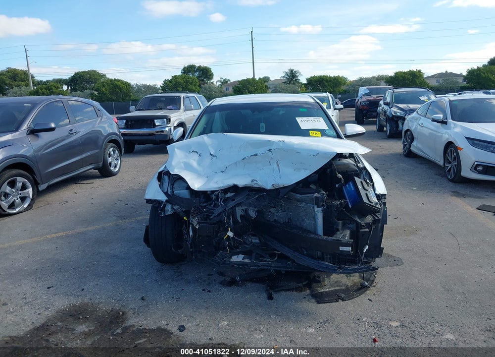 2020 KIA OPTIMA LX VIN: 5XXGT4L33LG439702