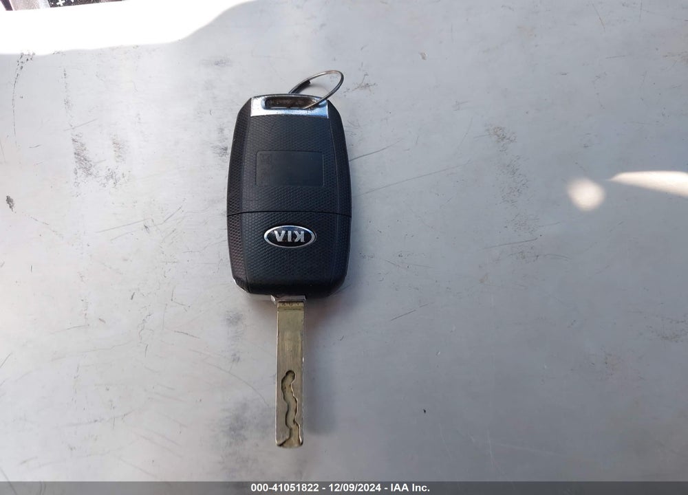 2020 KIA OPTIMA LX VIN: 5XXGT4L33LG439702