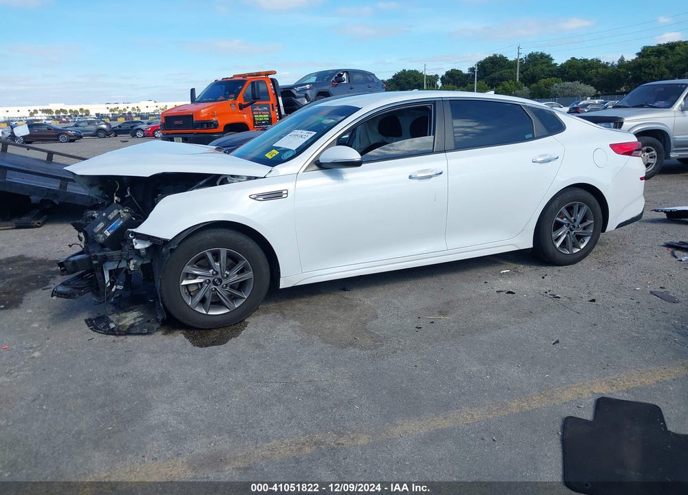2020 KIA OPTIMA LX VIN: 5XXGT4L33LG439702