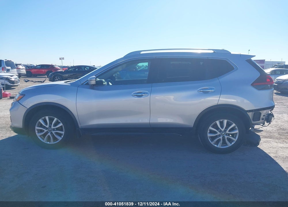 2018 NISSAN ROGUE SV VIN: JN8AT2MT4JW469753
