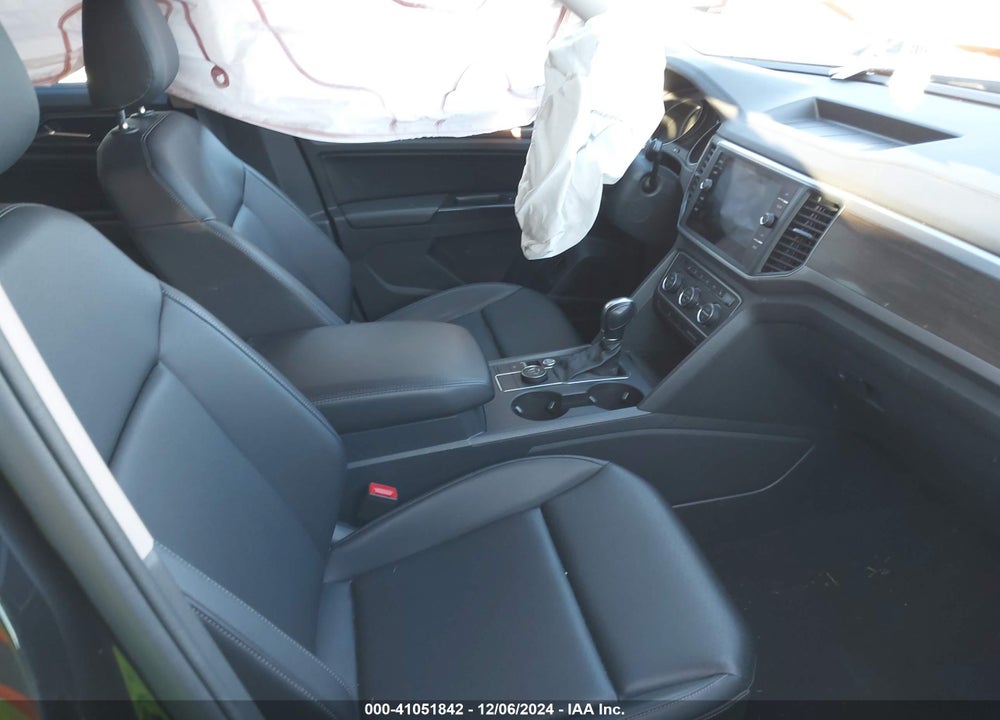 2019 VOLKSWAGEN ATLAS 3.6L V6 SE W/TECHNOLOGY R-LINE VIN: 1V2XR2CA4KC622850