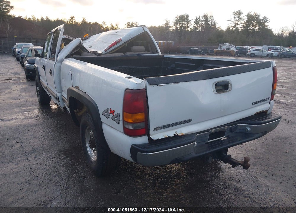 2002 CHEVROLET SILVERADO 2500HD LT VIN: 1GCHK23U92F192851