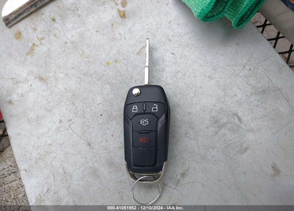 2014 FORD FUSION SE VIN: 1FA6P0HD1E5400422