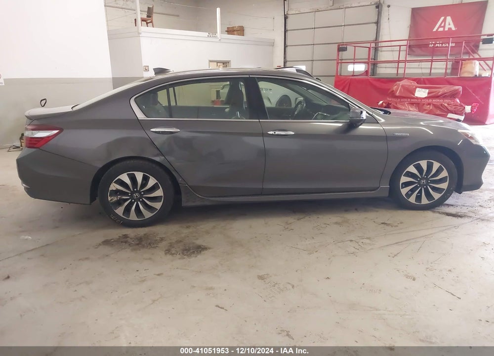 2017 HONDA ACCORD HYBRID TOURING VIN: JHMCR6F78HC016403