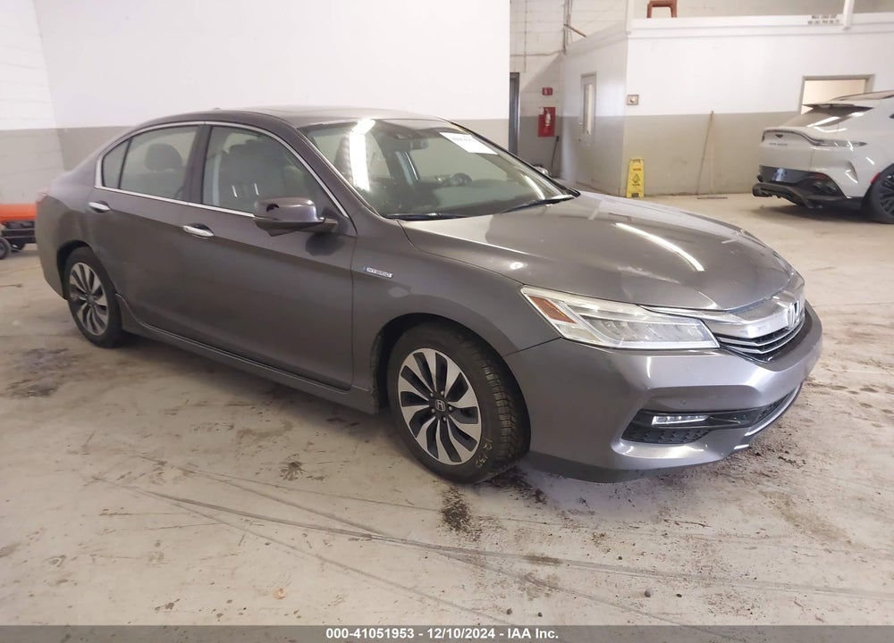 2017 HONDA ACCORD HYBRID TOURING VIN: JHMCR6F78HC016403
