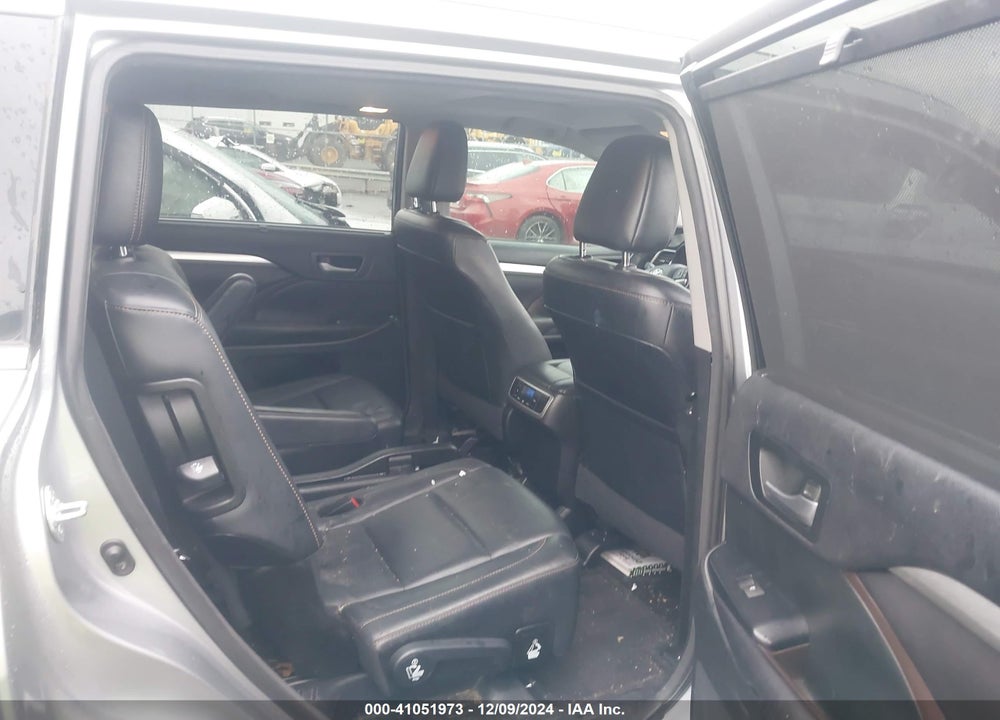 2016 TOYOTA HIGHLANDER XLE V6 VIN: 5TDKKRFH7GS178600
