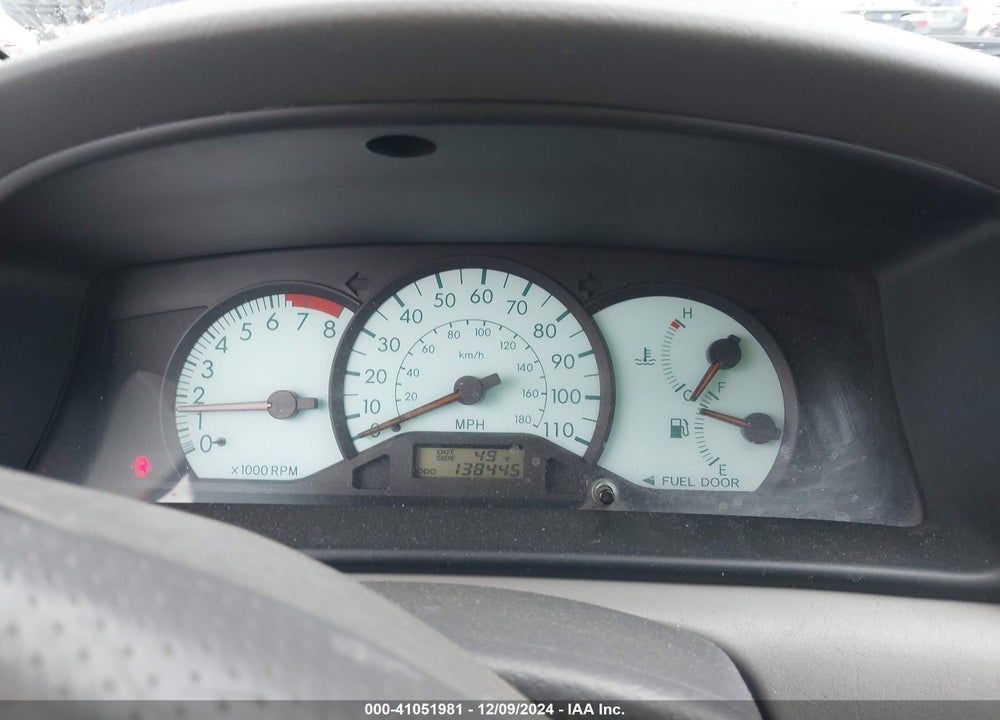 2003 TOYOTA COROLLA LE VIN: 1NXBR38E23Z098960
