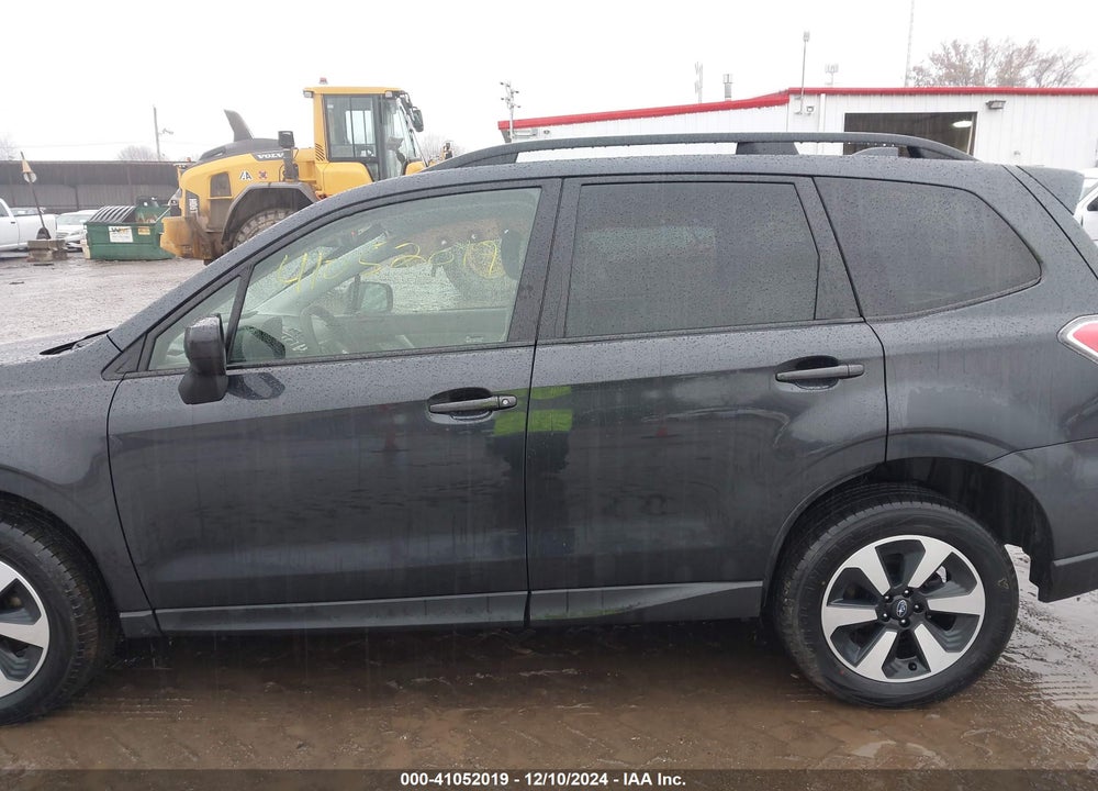 2018 SUBARU FORESTER 2.5I PREMIUM VIN: JF2SJAECXJH462679