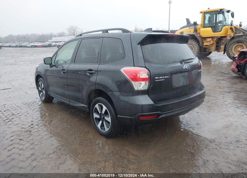 2018 SUBARU FORESTER 2.5I PREMIUM VIN: JF2SJAECXJH462679