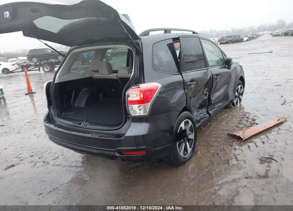 2018 SUBARU FORESTER 2.5I PREMIUM VIN: JF2SJAECXJH462679