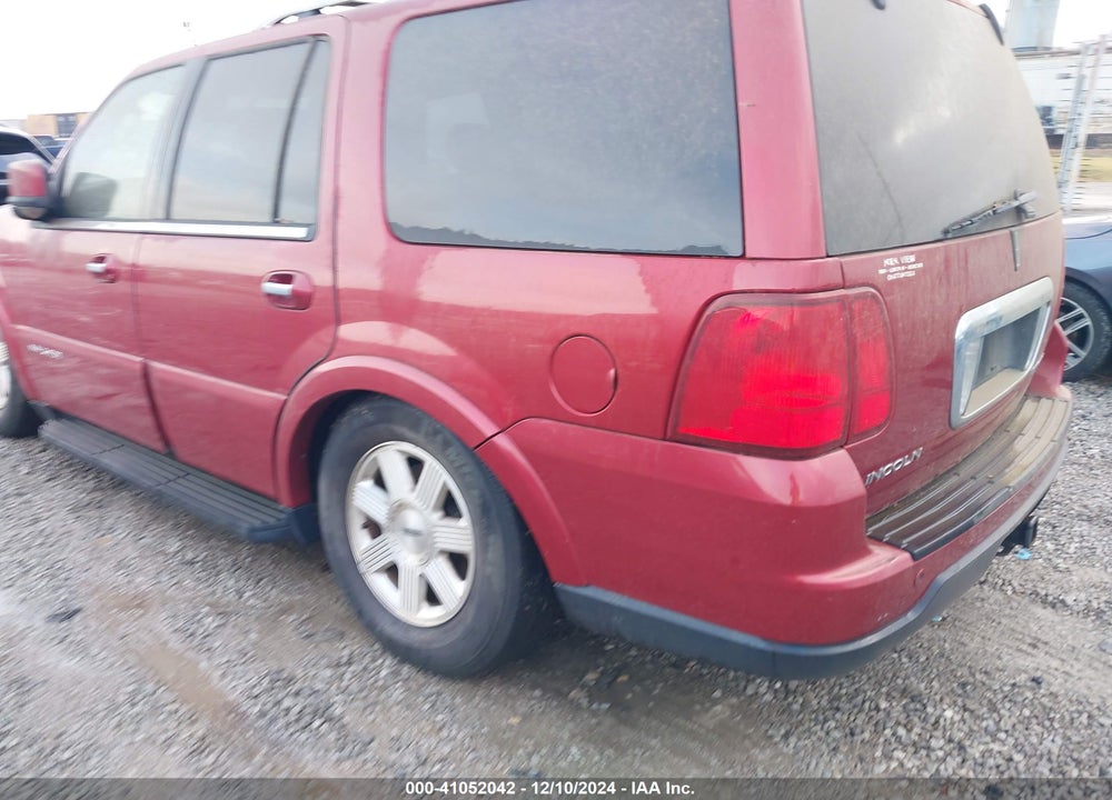 2005 LINCOLN NAVIGATOR VIN: 5LMFU28555LJ06212