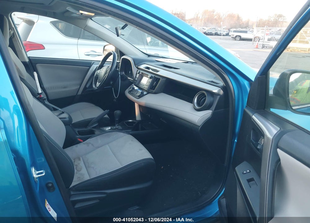 2016 TOYOTA RAV4 HYBRID XLE VIN: JTMRJREV8GD024188