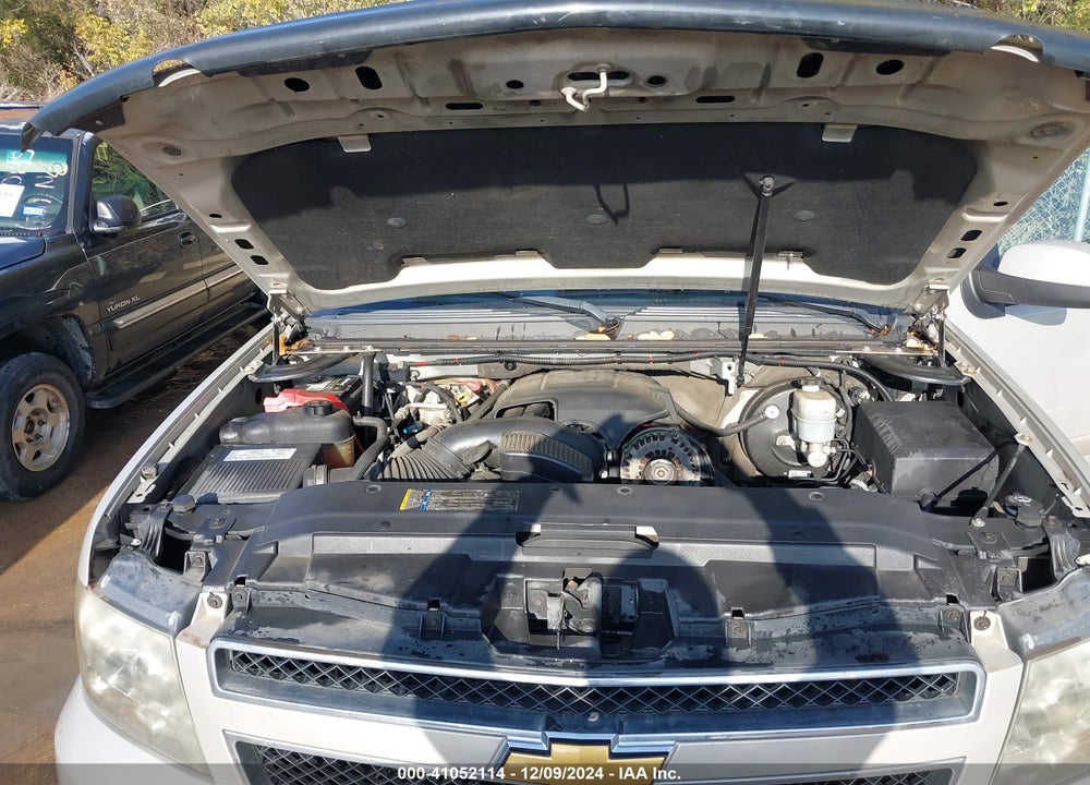 2008 CHEVROLET SUBURBAN 1500 LT VIN: 3GNFK16338G105562