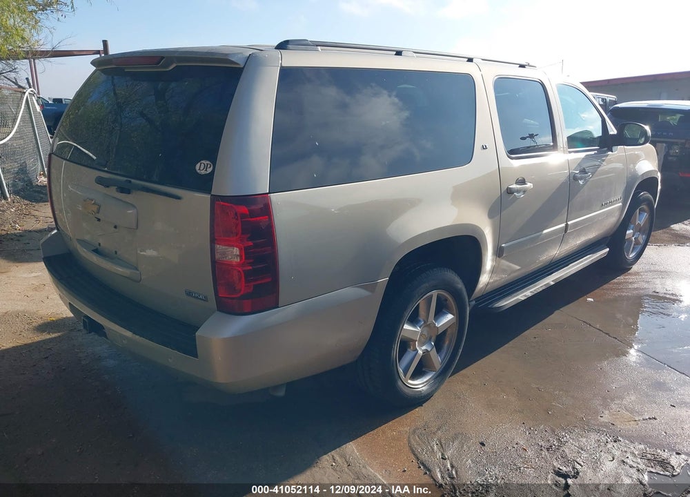 2008 CHEVROLET SUBURBAN 1500 LT VIN: 3GNFK16338G105562