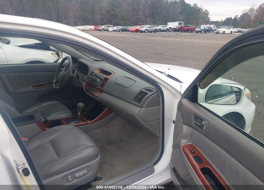 2004 TOYOTA CAMRY XLE V6 VIN: 4T1BF30K44U068788