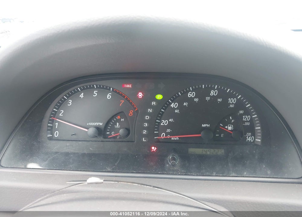 2004 TOYOTA CAMRY XLE V6 VIN: 4T1BF30K44U068788