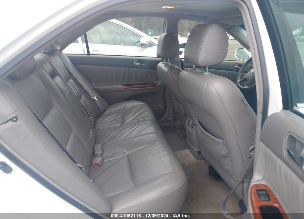 2004 TOYOTA CAMRY XLE V6 VIN: 4T1BF30K44U068788