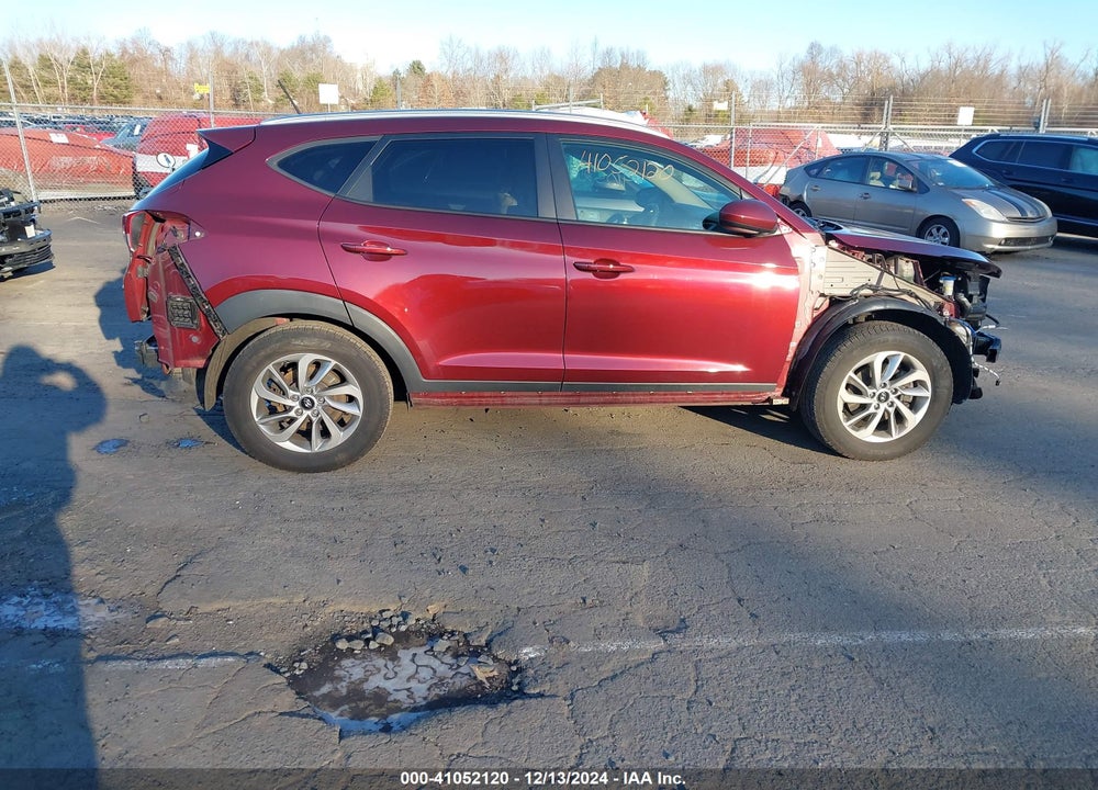 2017 HYUNDAI TUCSON SE VIN: KM8J3CA45HU495715