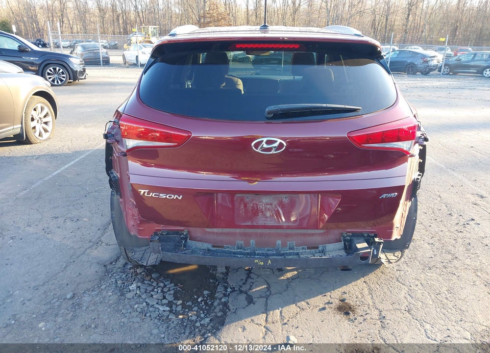 2017 HYUNDAI TUCSON SE VIN: KM8J3CA45HU495715